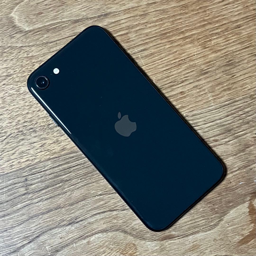 Apple iPhone SE 64GB ブラック