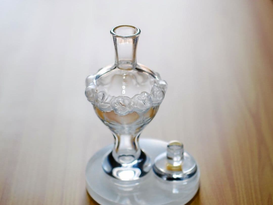 未使用品 ラリック LALIQUE クリスタル 香水瓶 薔薇 高さ約14cm