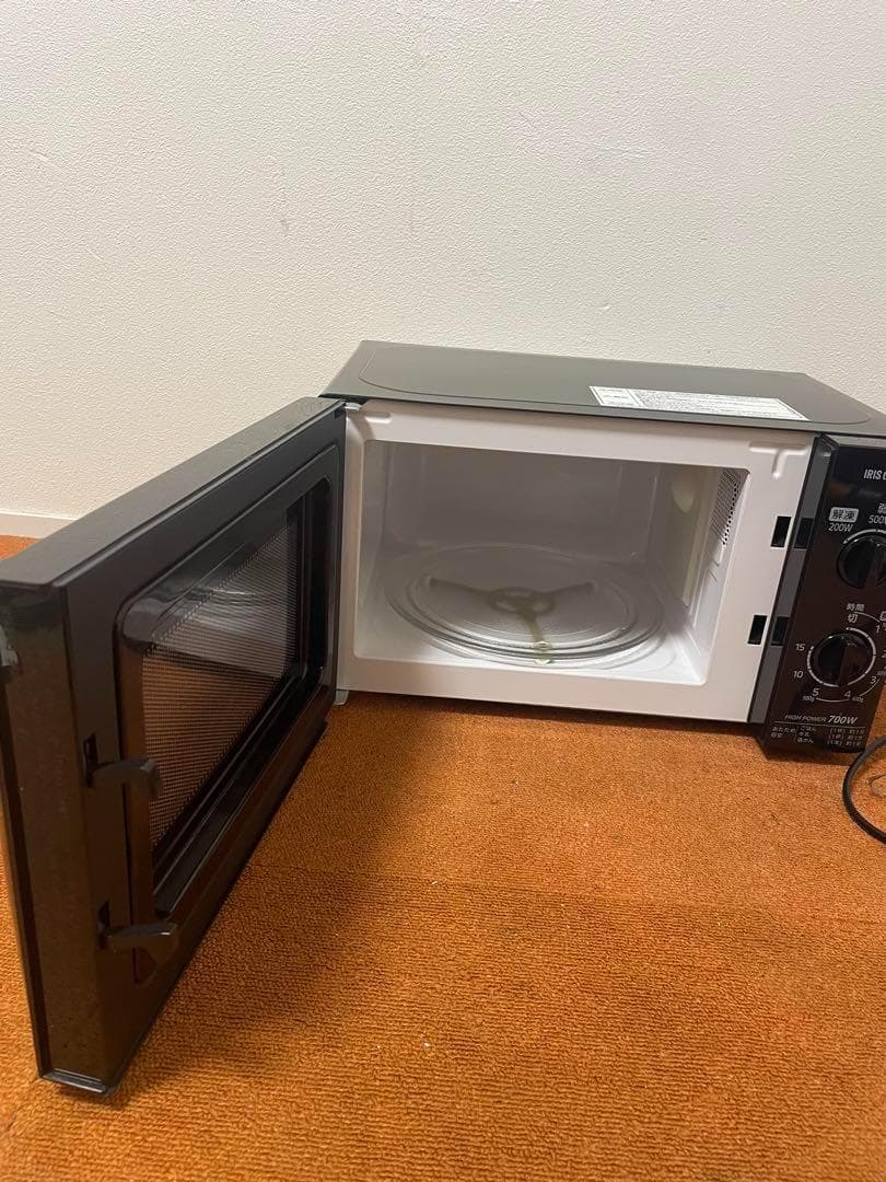 美品 アイリスオーヤマ 電子レンジ 50Hz 2019年製　MBL-17T5-B