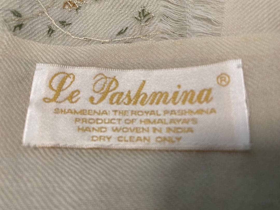 Le Pashmina インド 手刺繍 ストール
