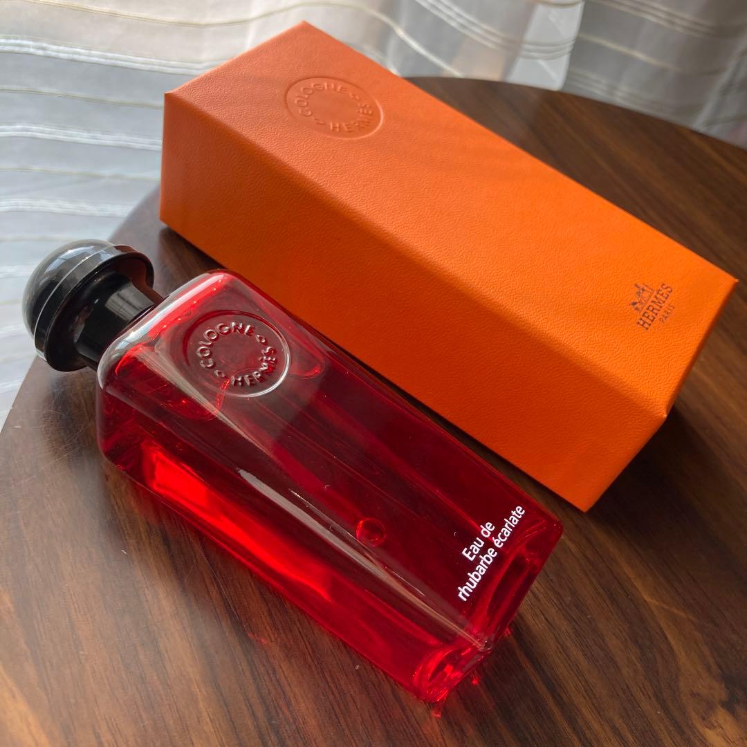 香水(女性用) HERMES Eau de rhubarbe ecarlate 100ml