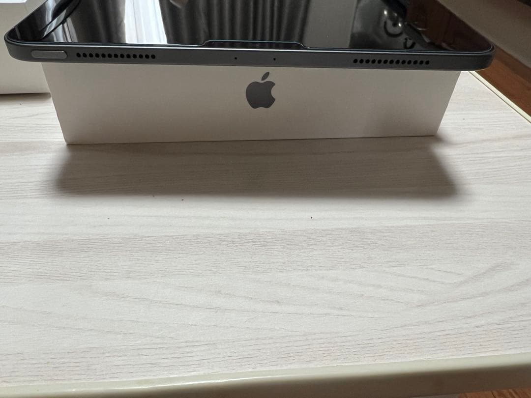 iPad pro 11インチ　(第二世代) 極美品 ELECOMフィルム、