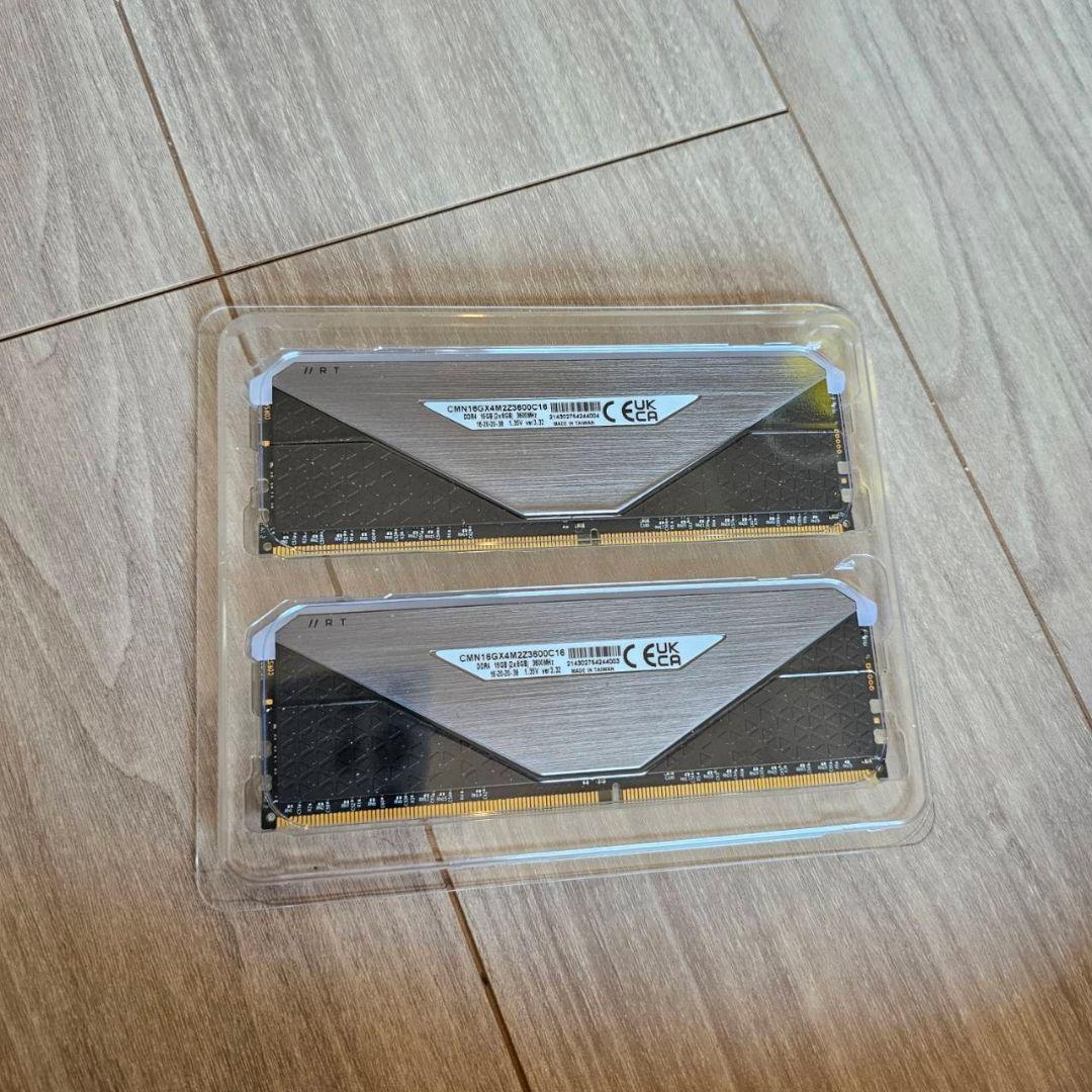CORSAIR VENGEANCE RGB RT DDR4 16GB(8GB×2