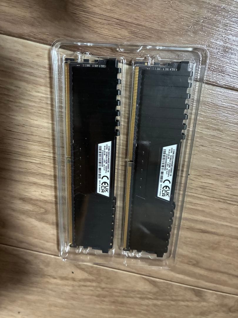 メモリー CORSAIR DDR4 32GB（16G×2）3200MHz