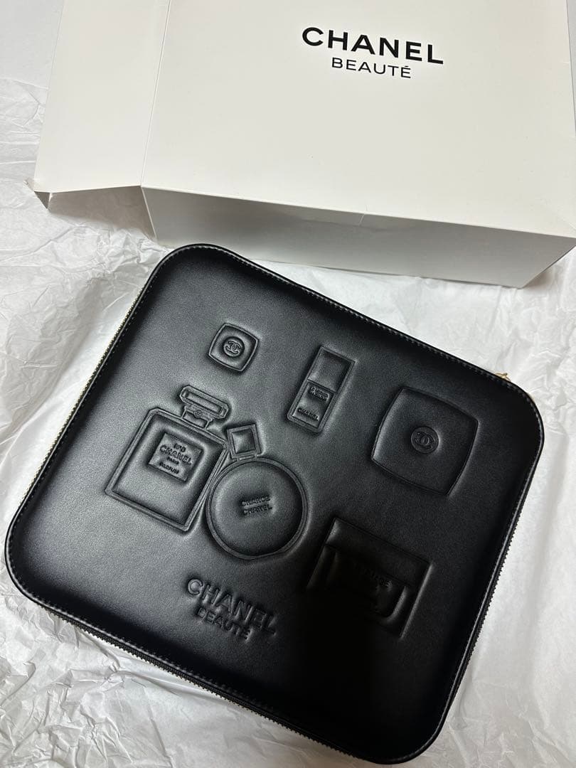 シャネル　ノベルティ　化粧箱 メイクボックス