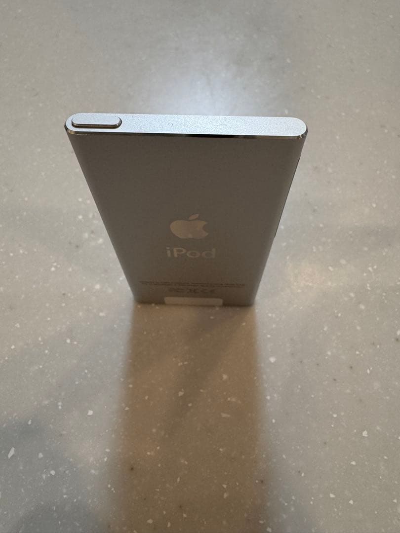 Apple iPod nano 16GB シルバー　MD480J 第7世代
