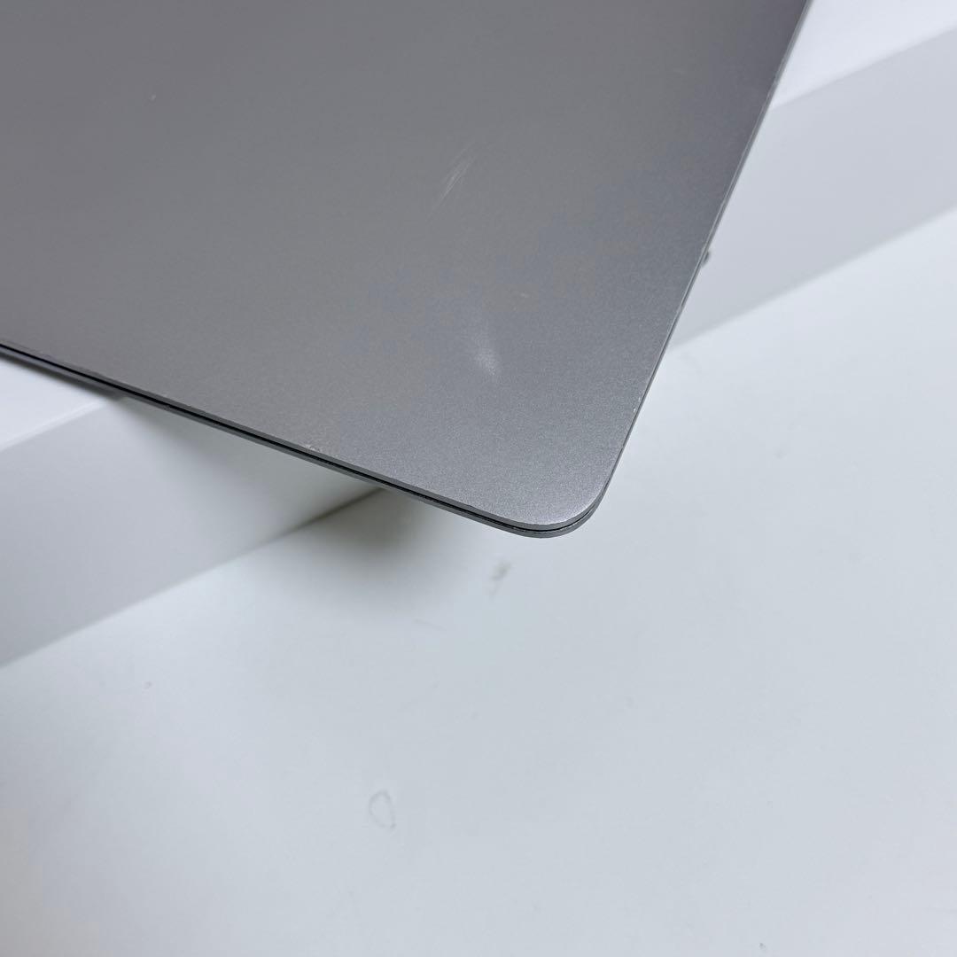 MacBook Air M1 13インチ　8GB 256GB