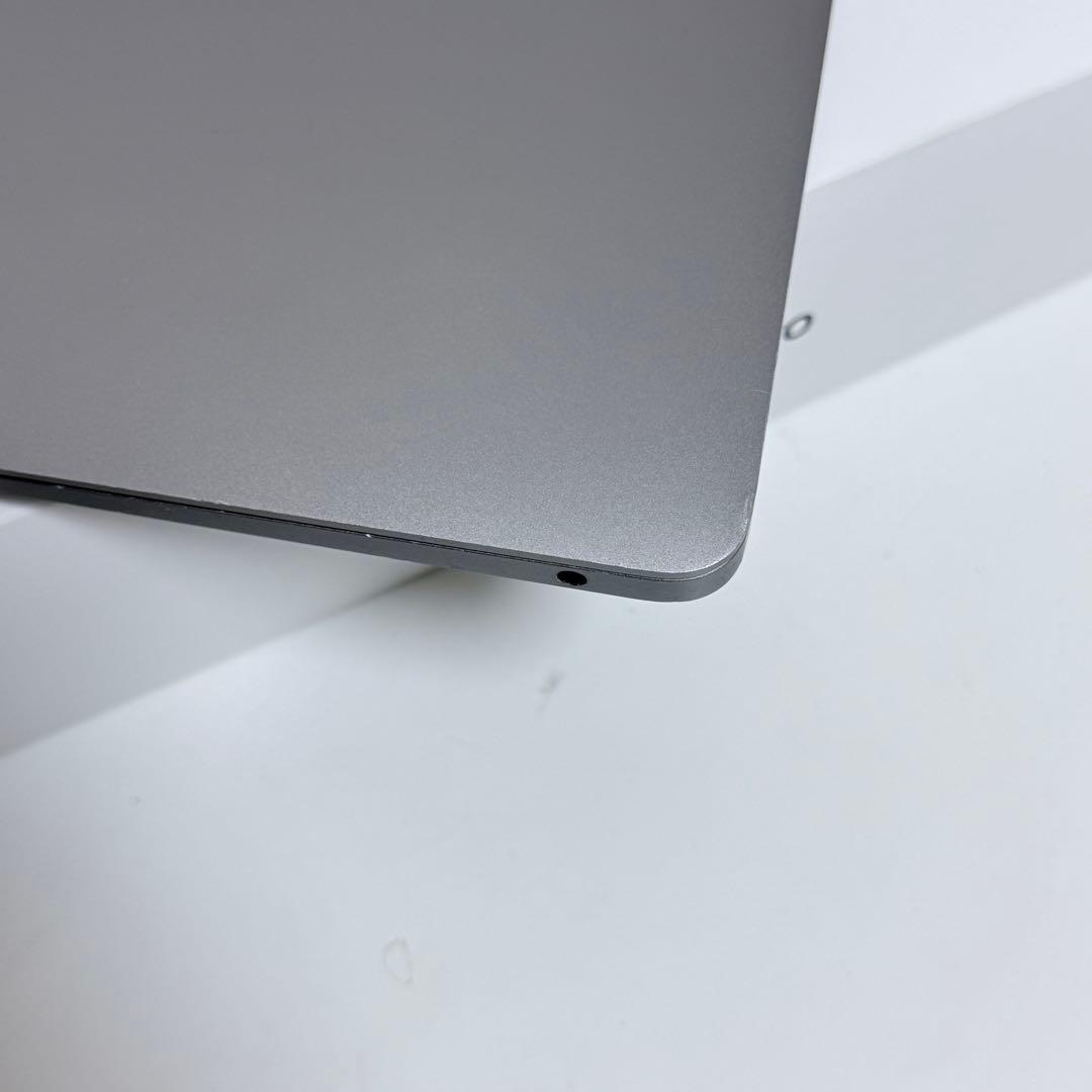 MacBook Air M1 13インチ　8GB 256GB