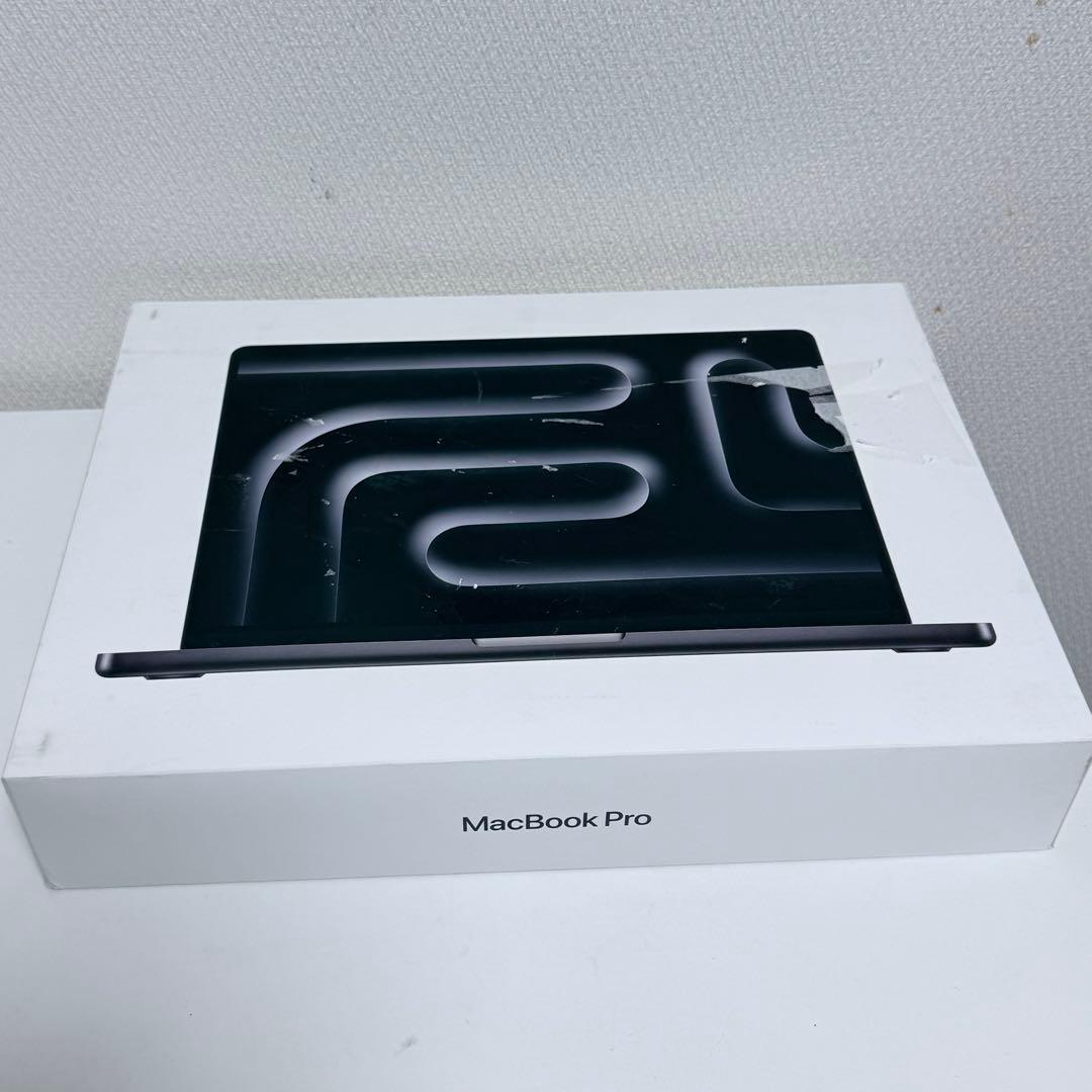 MacBook Air M1 13インチ　8GB 256GB