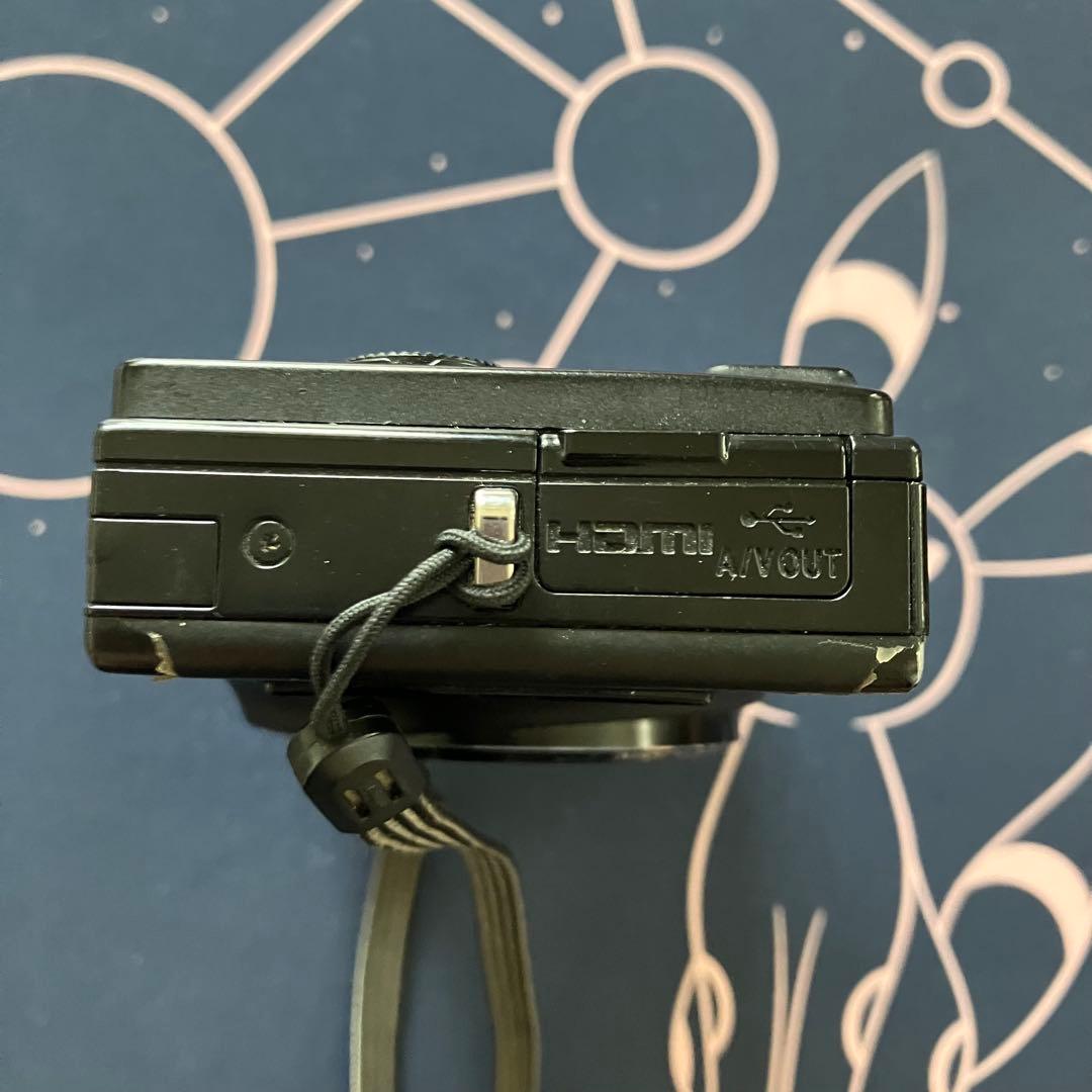 COOLPIX S8200 デジタルカメラ　付属品あり