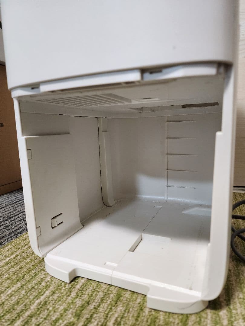 美品　シャープ SHARP 加熱気化式加湿器 HV-P75E9-W
