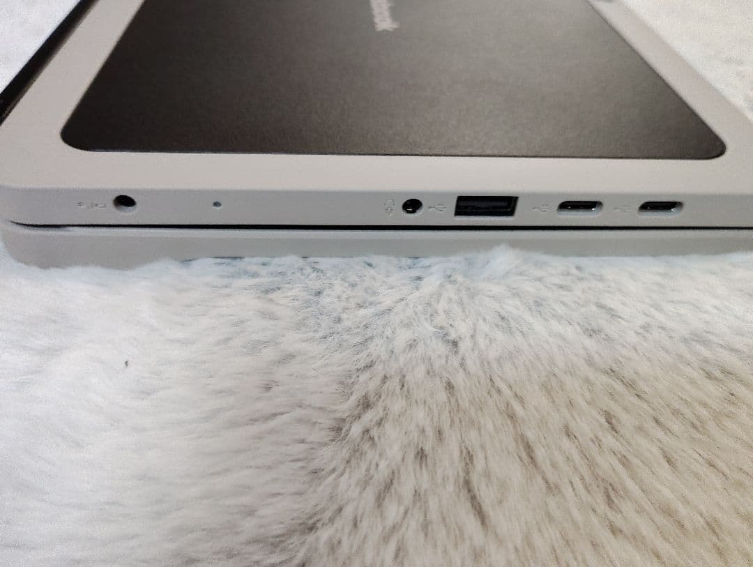 新品未使用 Dynabook K70 Windows11Pro 高校指定品
