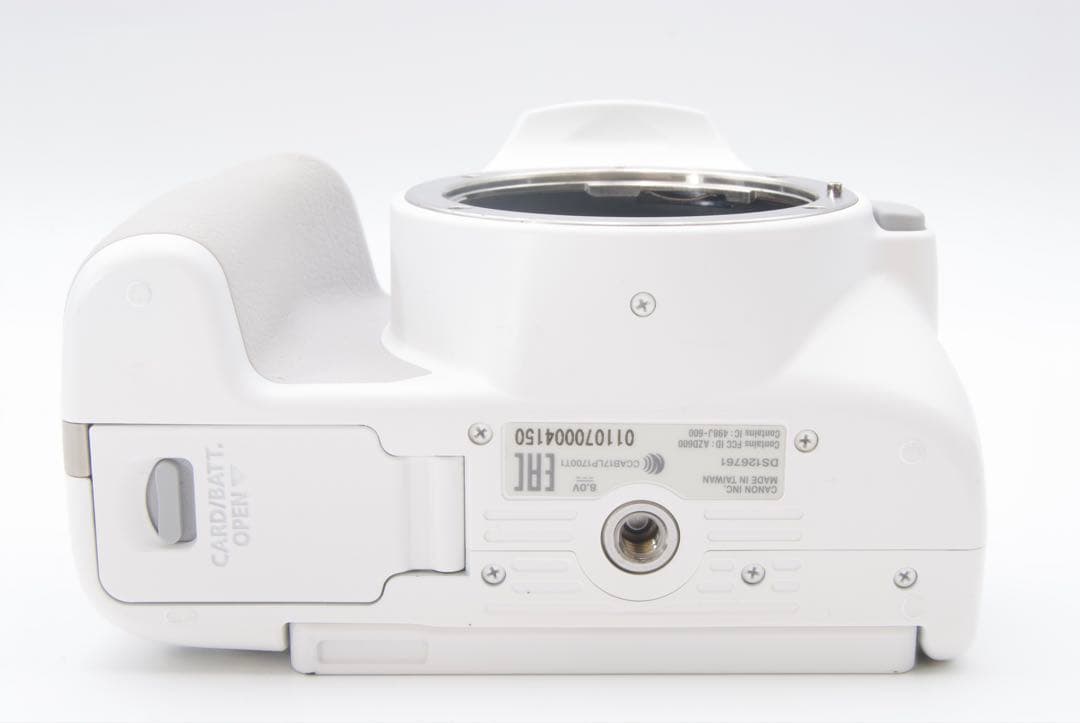 Canon EOS Kiss X10 ダブルズームキット　デジタル一眼レフカメラ