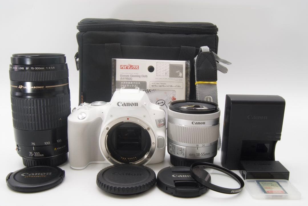 Canon EOS Kiss X10 ダブルズームキット　デジタル一眼レフカメラ