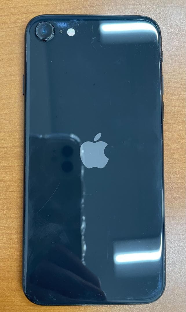 B*︎様 動作確認済み iPhone SE 第2世代 128GB ID:Q508