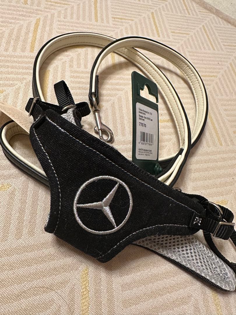 Mercedes-Benz Hunter リード　黒、白セット　ハーネスおまけ