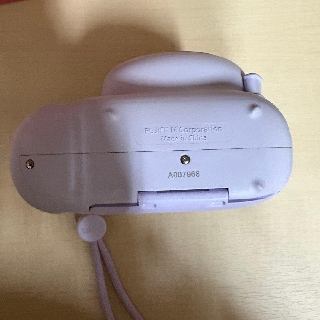 富士フイルム　チェキ instax mini 11 パープル