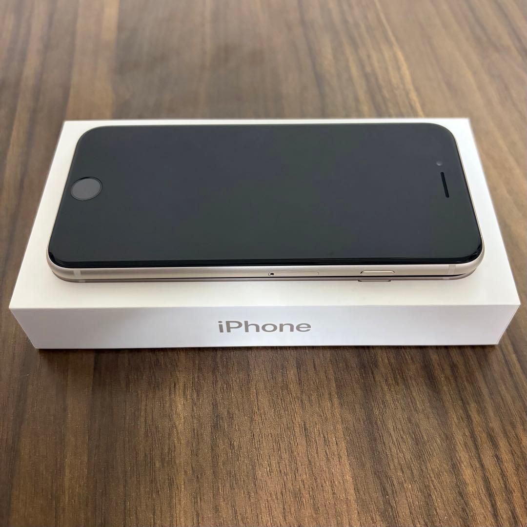 【美品】iPhone SE (第3世代) 128GB スターライト