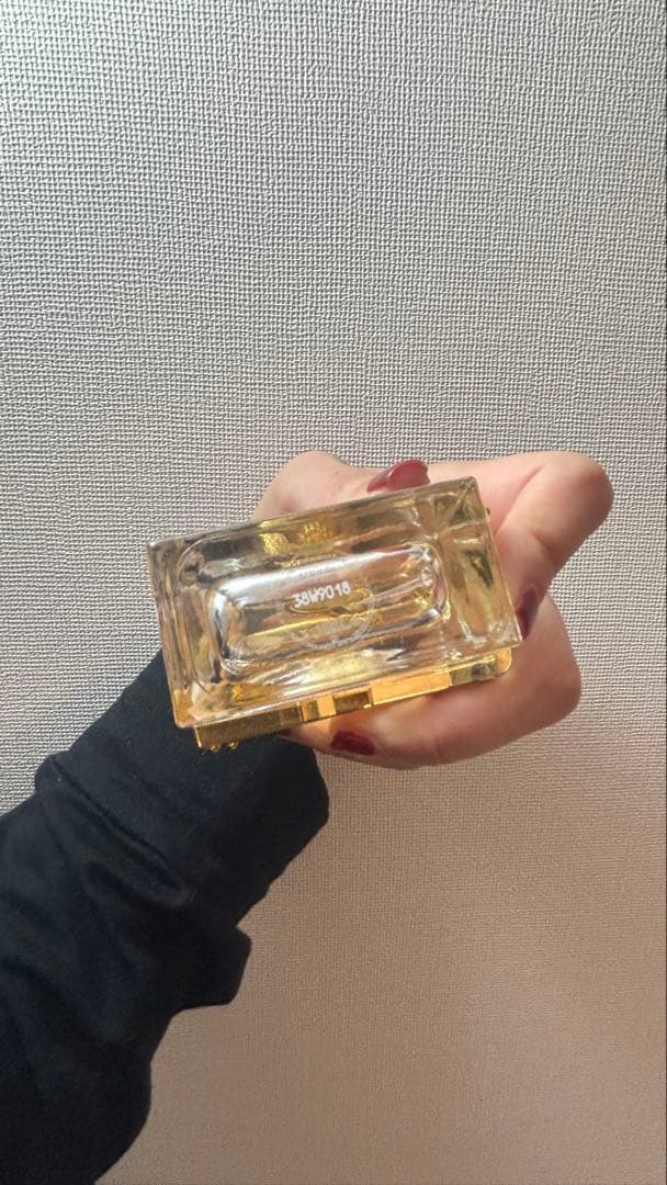「年末セール」YSL リブレ オーデパルファム30ml