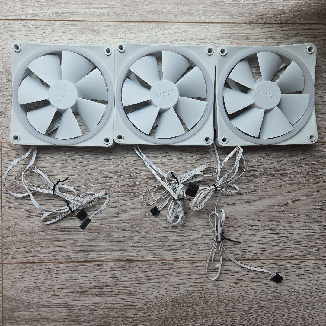 ①NZXT RGB DUO 120mmファンセット　コントローラー無し