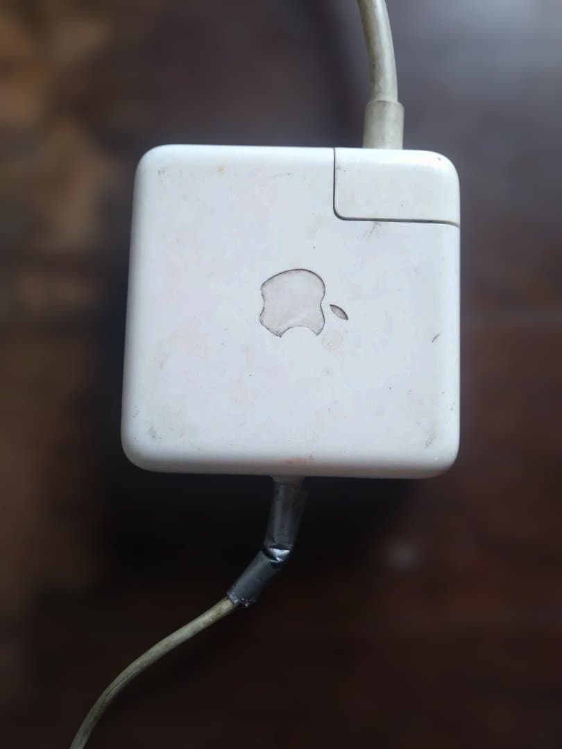 cube　MacBook Pro ジャンク品