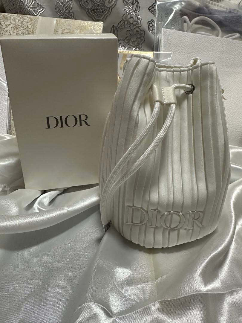 Dior Capture Totale トライアルセット巾着付き新品未使用