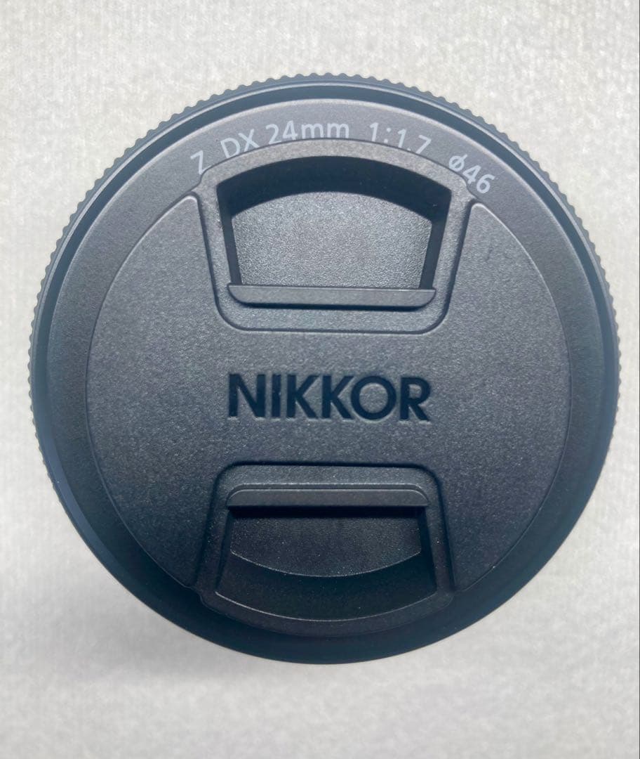 NIKKOR DX 24mm f/1.7 レンズ
