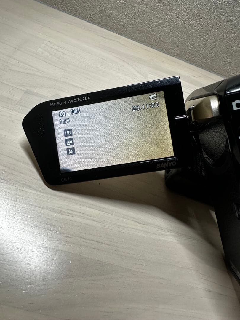 【美品】 SANYO Xacti デジタルムービーカメラ DMX-CG11