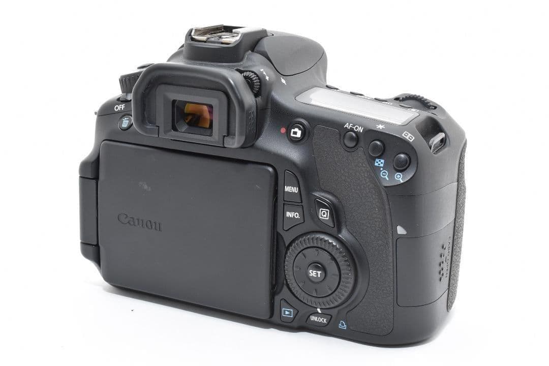 瞬間を捉える高速連写✨キヤノン EOS 60D✨超望遠 Ｗレンズ✨ショット数少