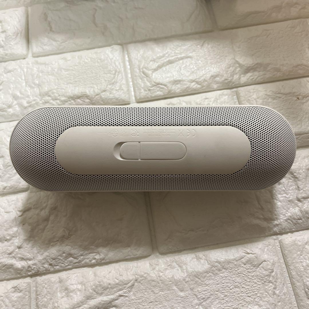 beats pill+ ホワイト ワイヤレススピーカー