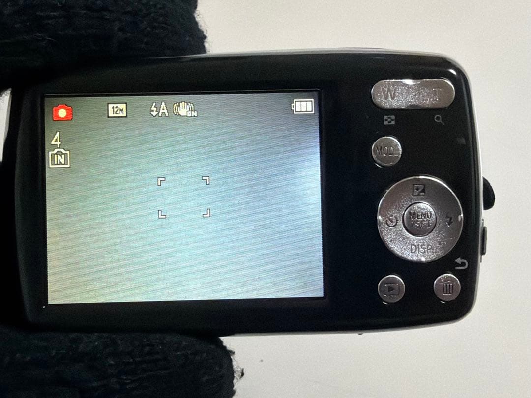 デジタルカメラ Panasonic LUMIX DMC-S1