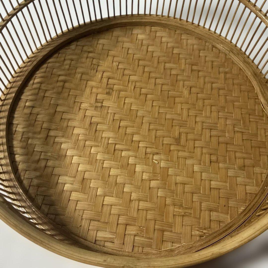 「駿河竹千筋細工（静岡）」　非常に精巧に作られた盛り籠（もりかご）」　「菓子器」