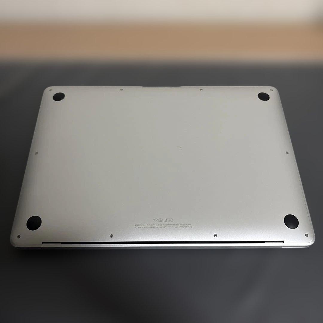 2020 MacBook Air M1 13インチ8GB 512GB シルバー