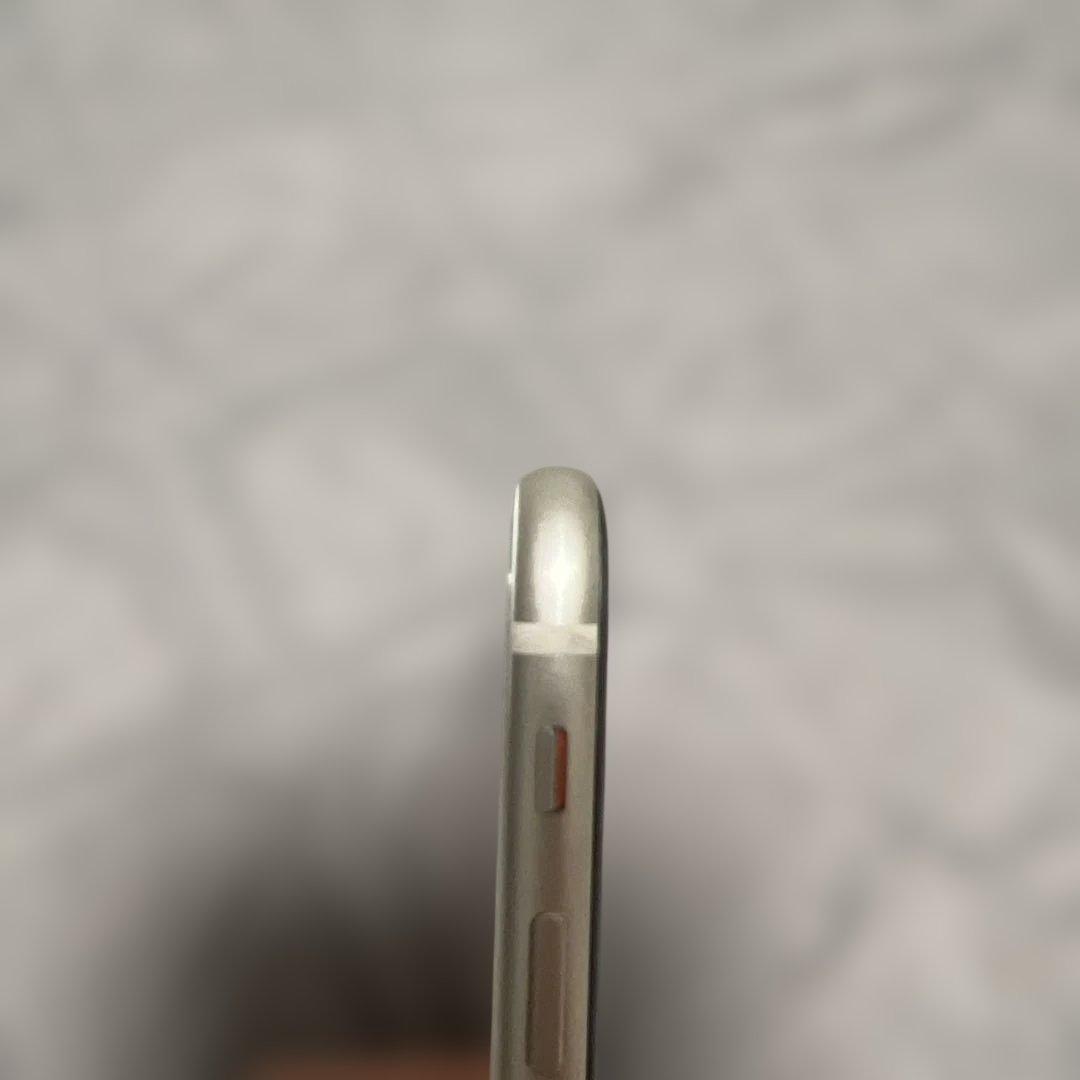 Apple iPhone SE（第3世代）64GB SIMフリー　本体