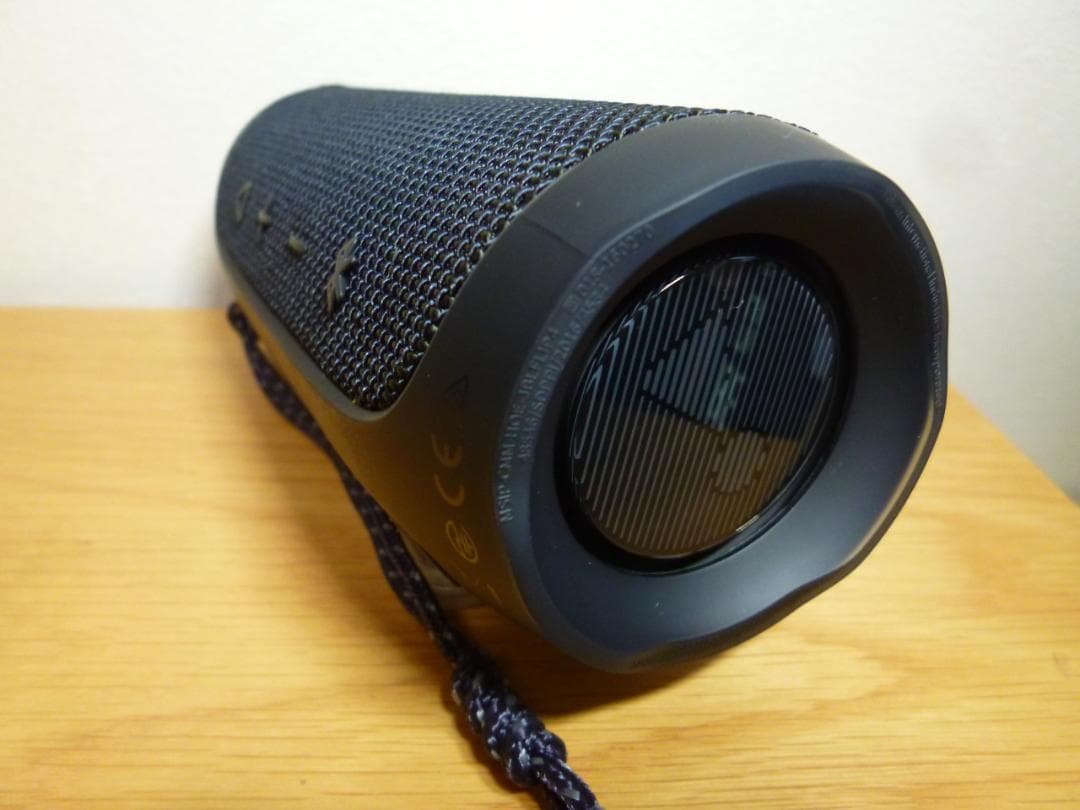 【未使用に近い】JBL FLIP 4 Bluetoothスピーカ ブラック