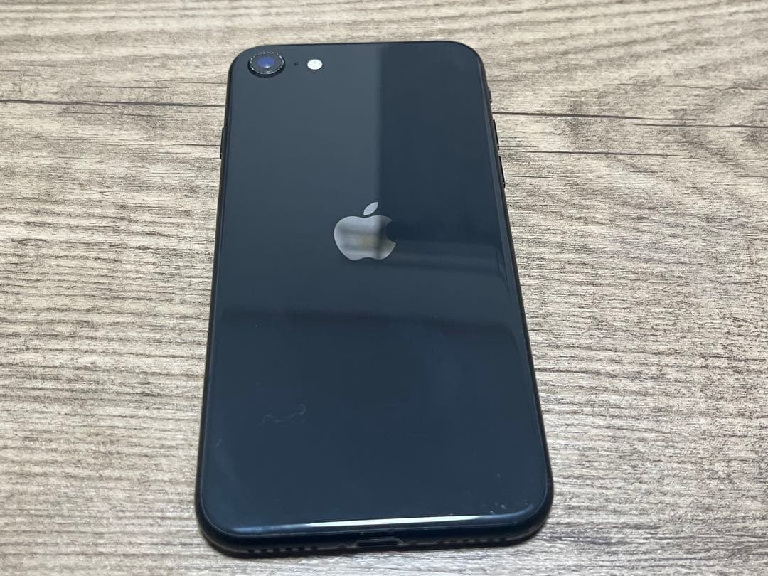 お*り様 Apple iPhoneSE 2 ブラック　128GB