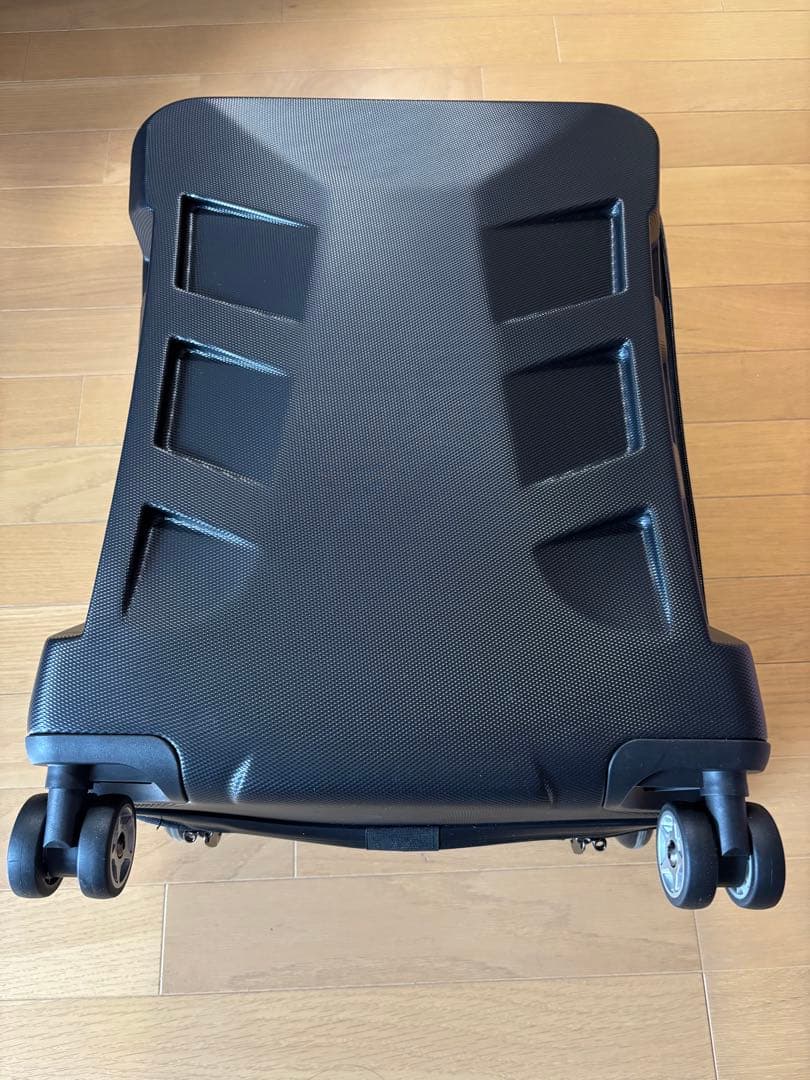 キックボード付きスーツケース　黒