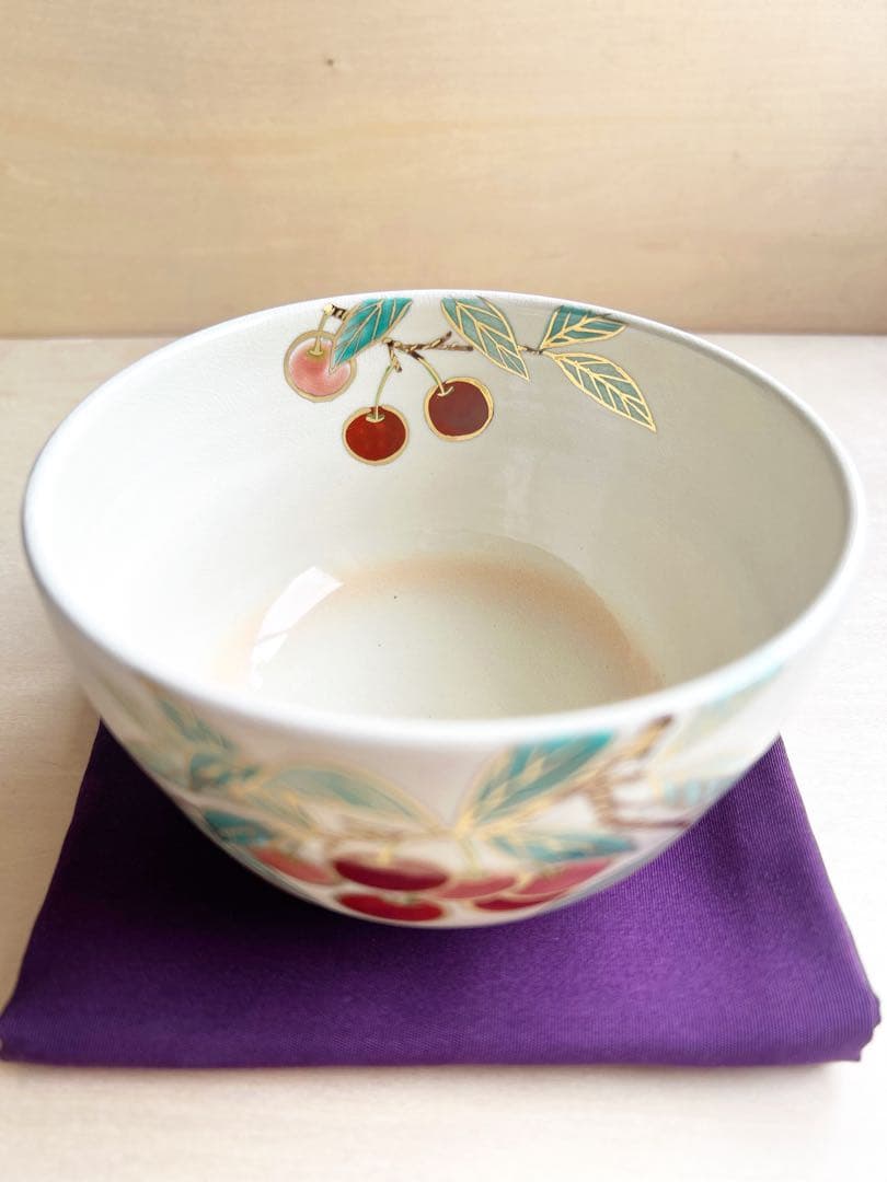 京焼　色絵　さくらんぼ　抹茶茶碗　茶道具