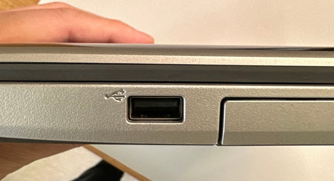 Dell Inspiron 5437 8GB SSD128GB 動作確認済み