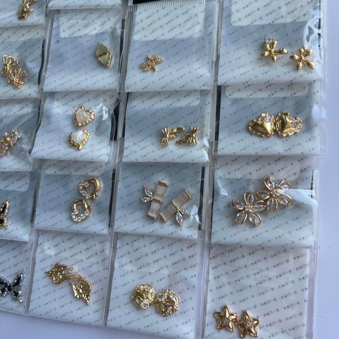 【破格‼️高品質ゴールドパーツ】D.nailビジューパーツ25種まとめ売り
