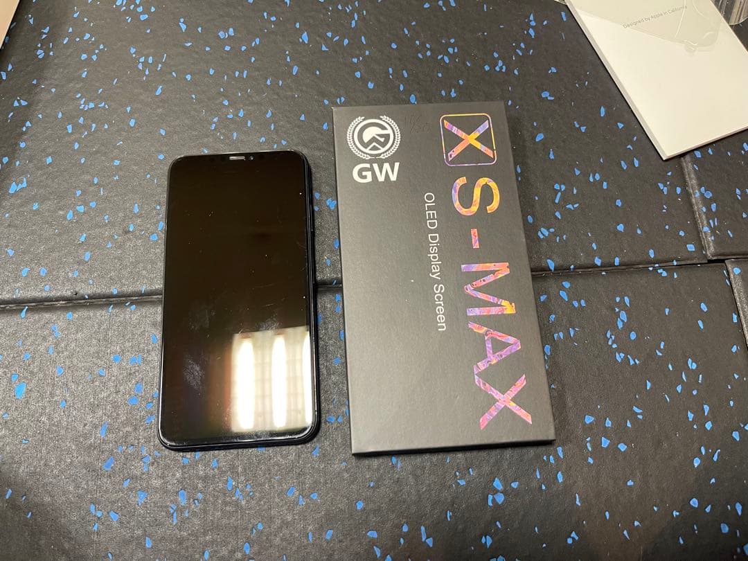 iPhone XS MAX 256GB 社外品パネルに交換済み