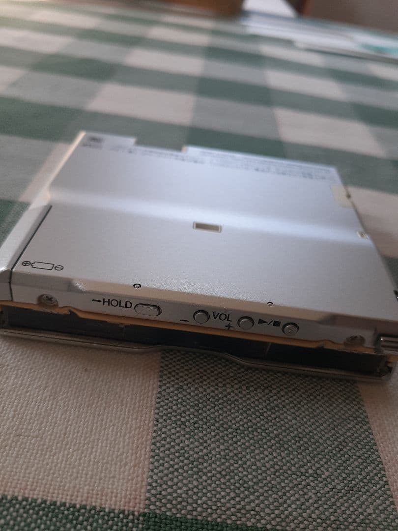 ポータブルMDプレーヤー　パナソニック 白