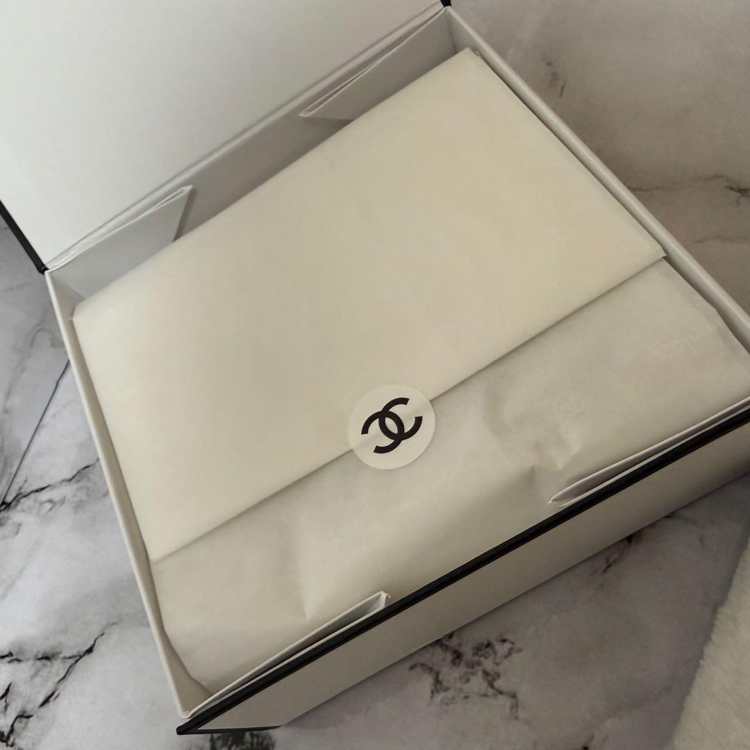 【CHANEL】アイシャドウ　レキャトルオンブル937オンブルドゥリュンヌ