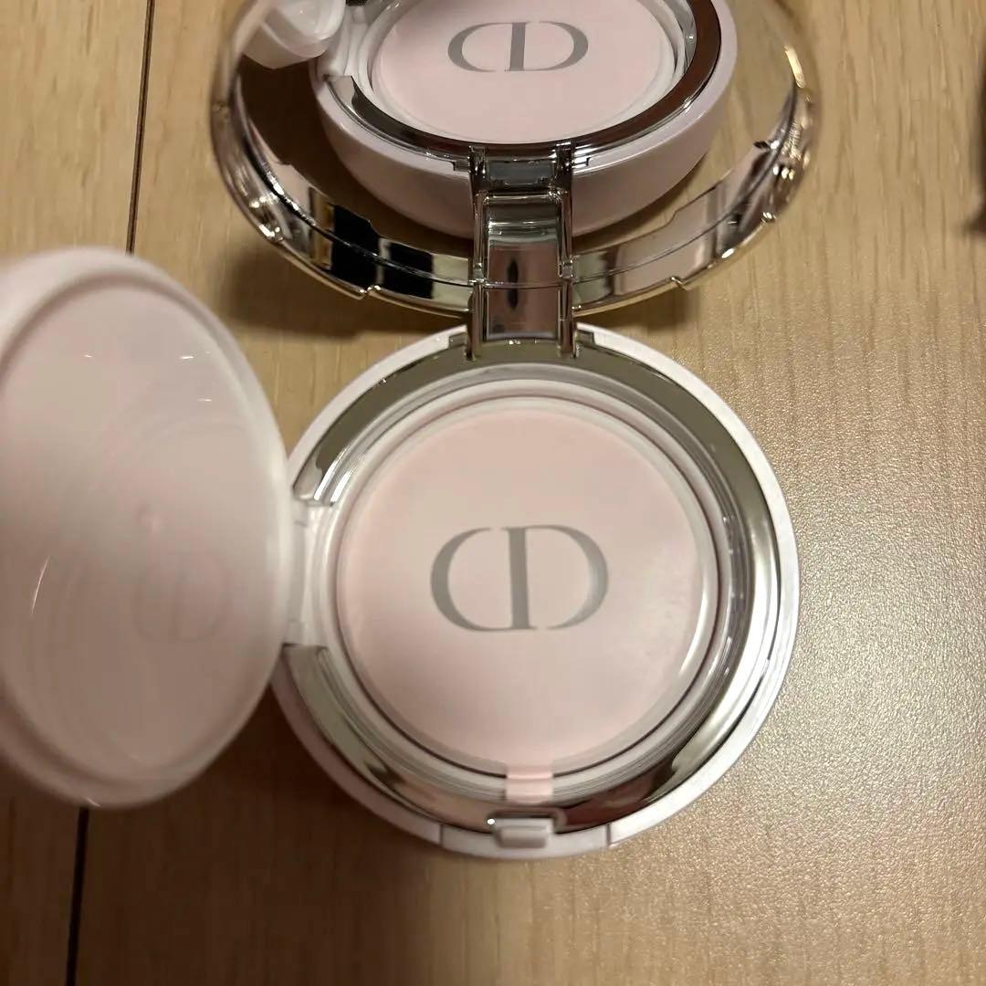Dior Capture DreamSkin クッションファンデーション 010