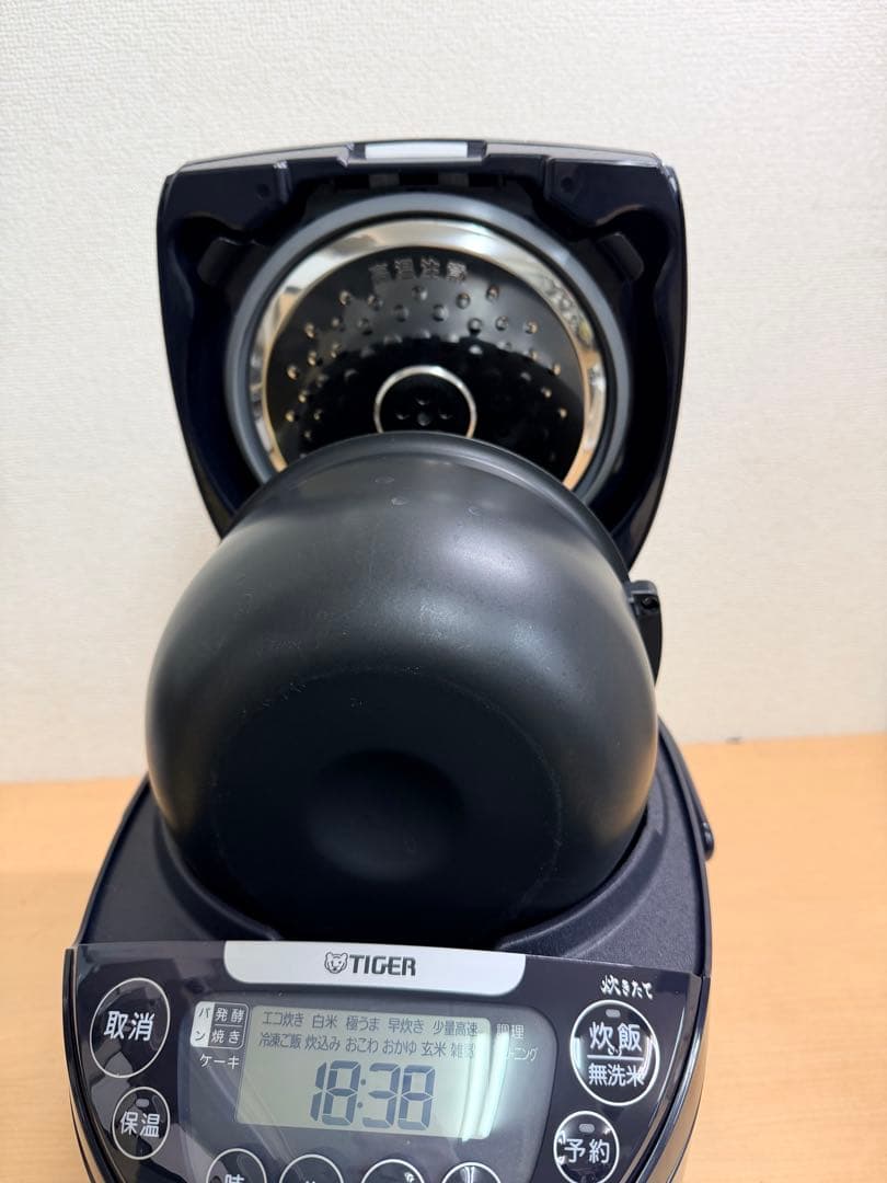 タイガー 炊飯器JPW-T100 1.0L（5.5合)2023年製 IH炊飯器