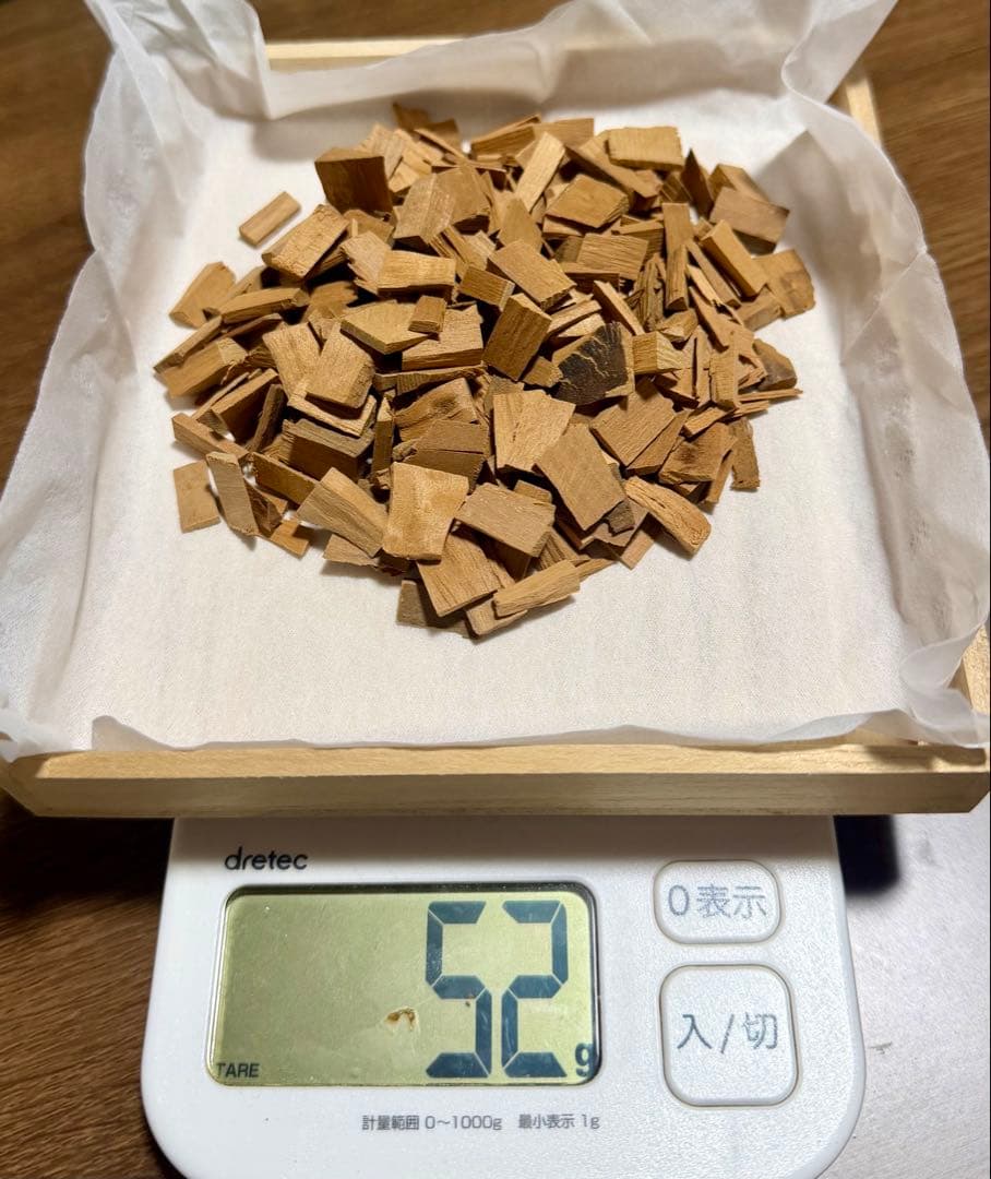 茶道具 頂上白檀 香木 鳩居堂 角割 ふぞろい ワレ 刻み【匿名配送】
