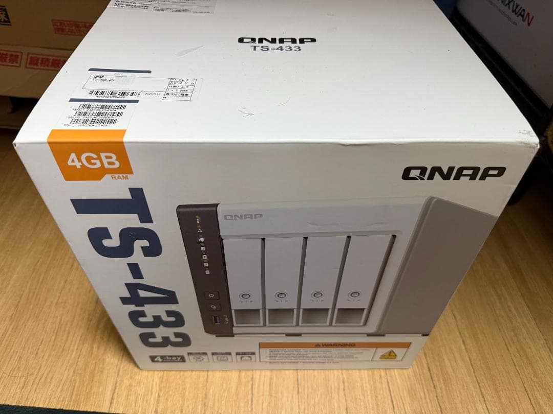 Qnap　TS-433　NAS　4ベイ