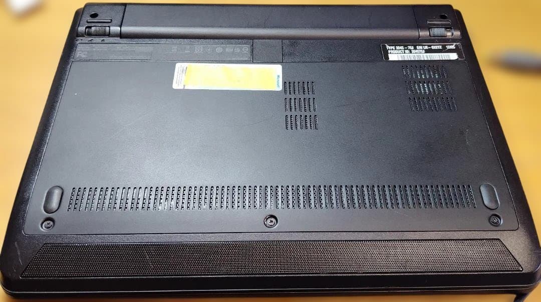 ThinkPad X121e i3 メモリ 8G SSD 120G その１
