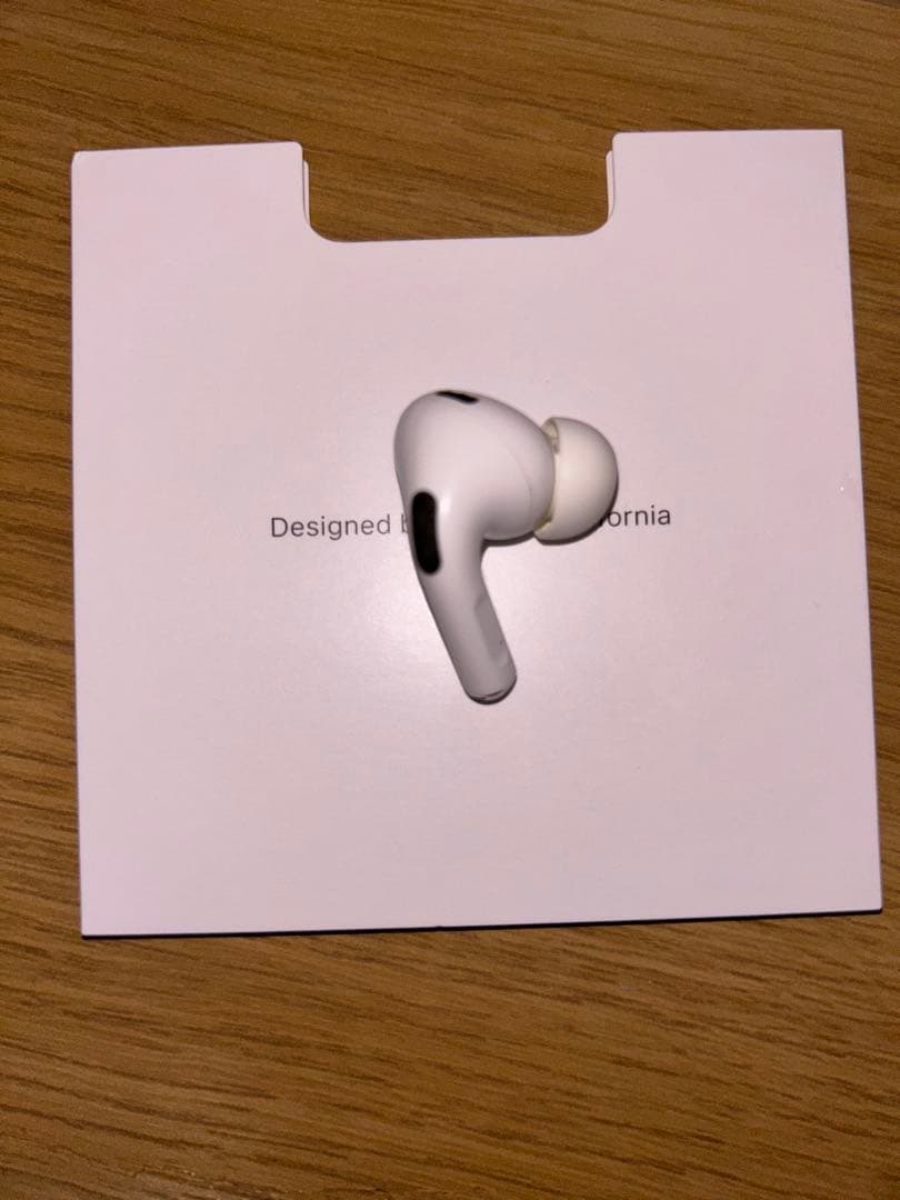 Apple AirPods Pro 第2世代 右耳 充電ケーブル、イヤピース付き
