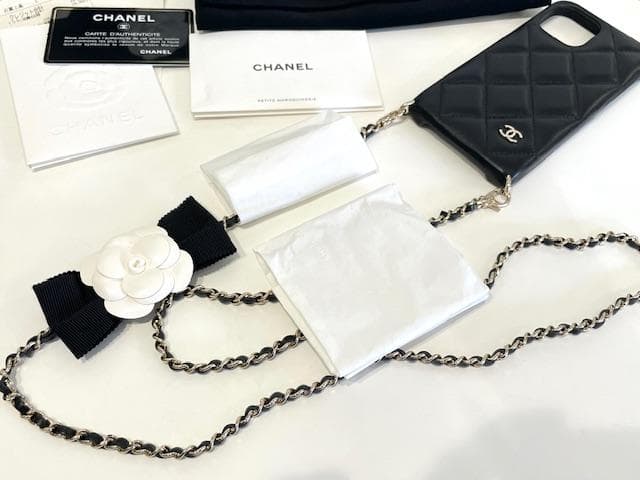 新品　CHANEL シャネル　マトラッセ スマホケース iPhone12pro